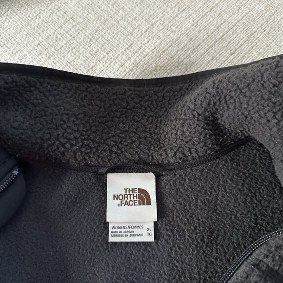 The North Face Women’s Black Size XL  Cragmont Full-Zip Fleece Vest W/Pockets - Picture 3 of 4
